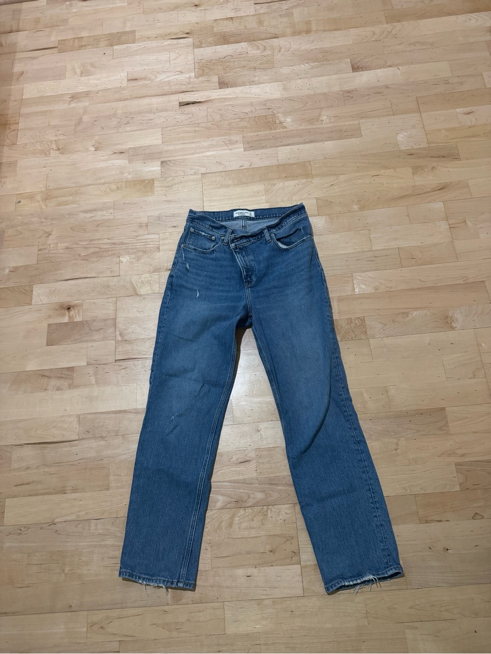Abercrombie & Fitch Medium Blue Straight Jeans